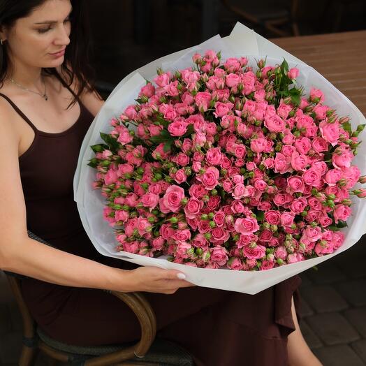 Кустовые розы 51 штука