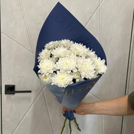 Воздушный букет в синей обёртке