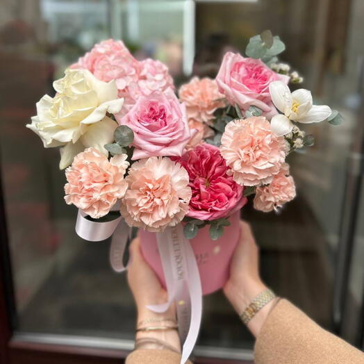 Композиция в шляпной коробке 🌸