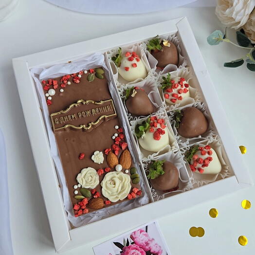 Шоколад и клубника в шоколаде на день рождения