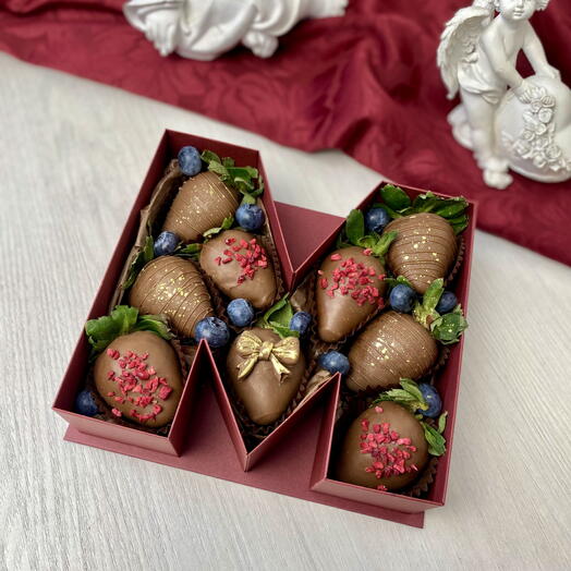 Клубника в шоколаде МАМЕ (8-12шт ягод)