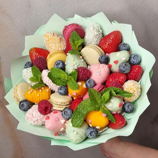 Букет из клубники в премиальном фруктовом шоколаде🌷