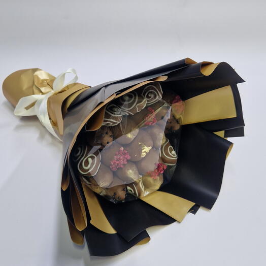 Клубничный букет Черное золото