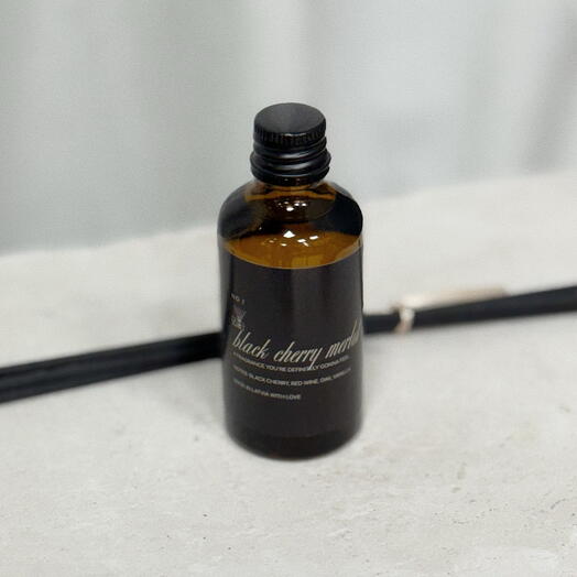 Home fragrance diffuser «black cherry merlot»