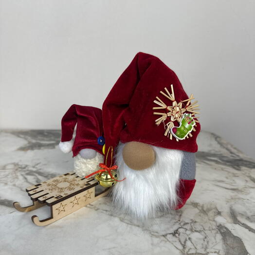 Сканди гном Дед Мороз