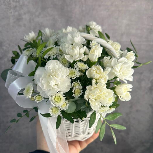 Корзина с цветами
