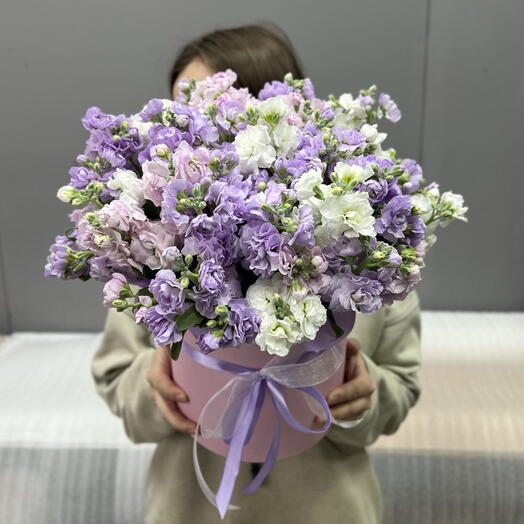 Ароматная маттиола в шляпной коробке. 💜