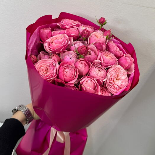 Моно из пионовидных роз💓
