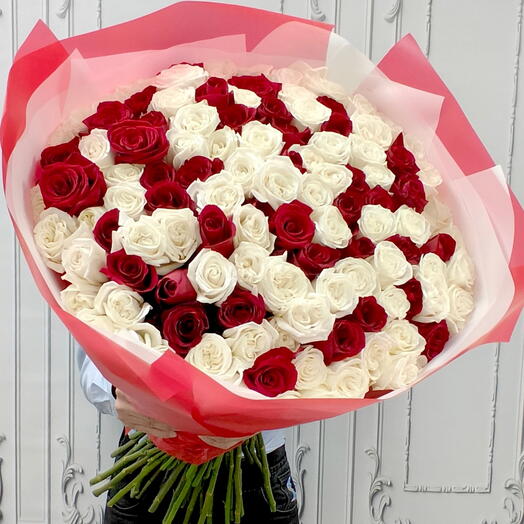 Букет из красно-белых роз 🌹 Эквадор 101 шт. 101 бело-красная роза 🌹. Большой букет девушке 😍 101 роза