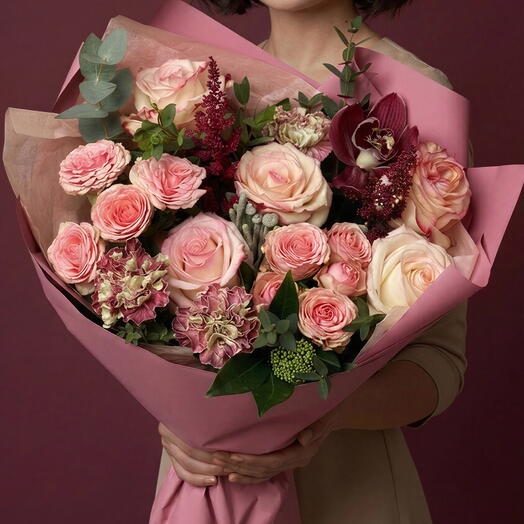 Ramo de autor con rosas y orquídeas