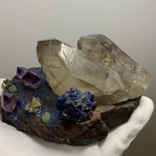Композиция из камней и кристаллов Coolcrystals 088; азурмалахит, азурит, раухтопаз, пирит, аметист, берилл
