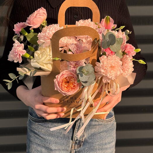 Композиция FRESH ROSES