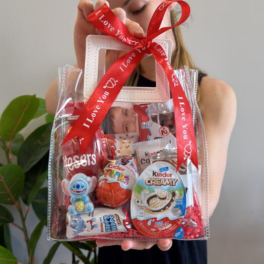 Подарочный шоколадный набор киндер из Европы с редким напитком Maltesers для любимой девушки, маме, детям