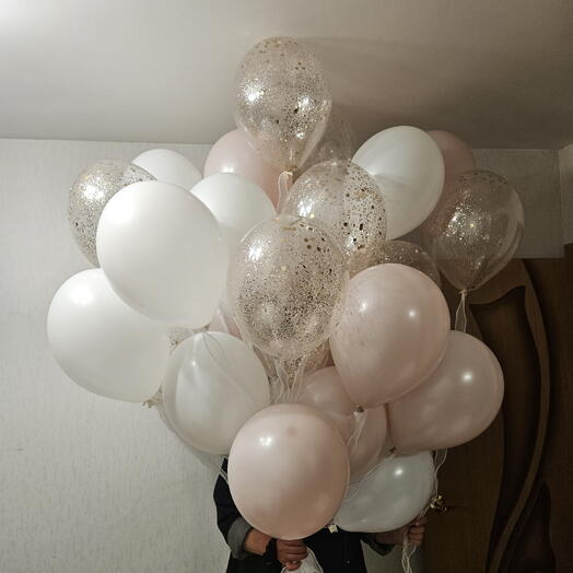Шарики пудровые,белые,конфетти шампань на лентах органза-34шара