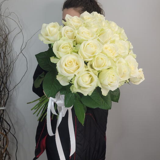 Белая роза 25шт
