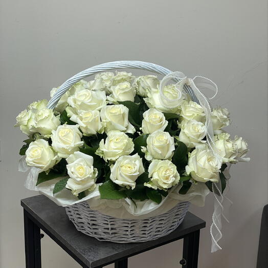 39 крупных роз
