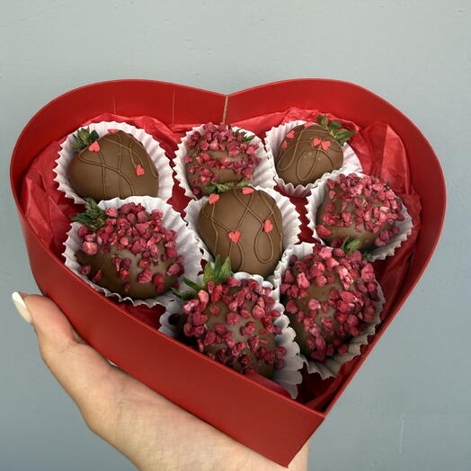 Клубника в шоколаде love "xs"