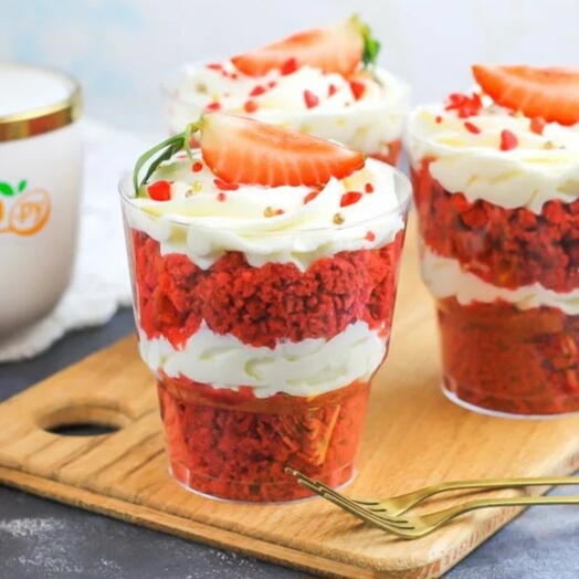 Трайфл красный бархат,  9 шт