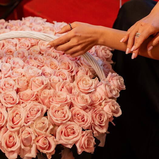 Cesta de 101 rosas