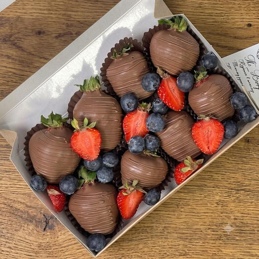 Berry Midi 🍓 Клубника в шоколаде 8 штук