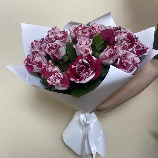 Букет из 21 розы Акварис