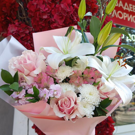 Нежный букет с Лилией🌺💕