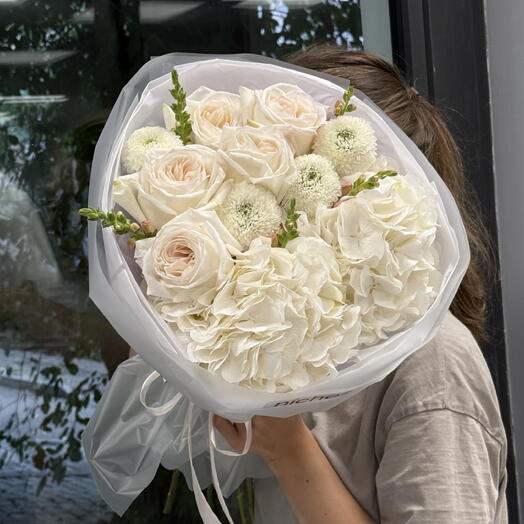 White bouquet with hydrangea