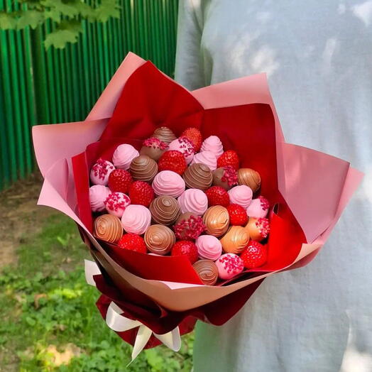 Букет из клубники в шоколаде (500 грамм)