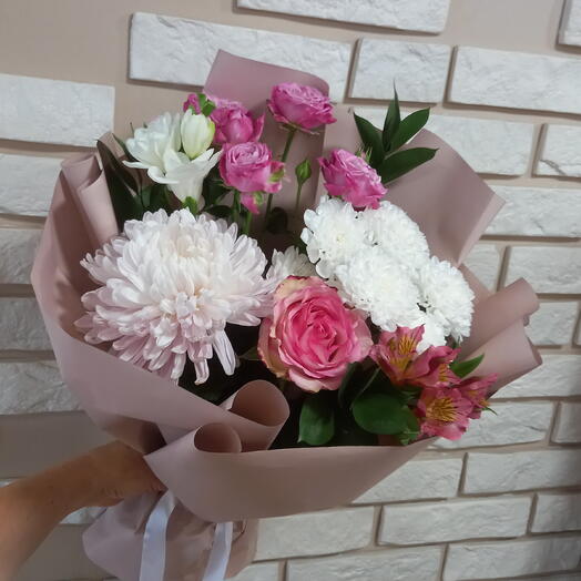 Авторский букет/ с днём Знаний/ роза кустовая/ Хризантемы/ альстромерии/ цветы Уфа/ дрставка цветов Уфа