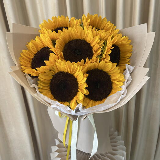 Букет из 7 подсолнухов🌻