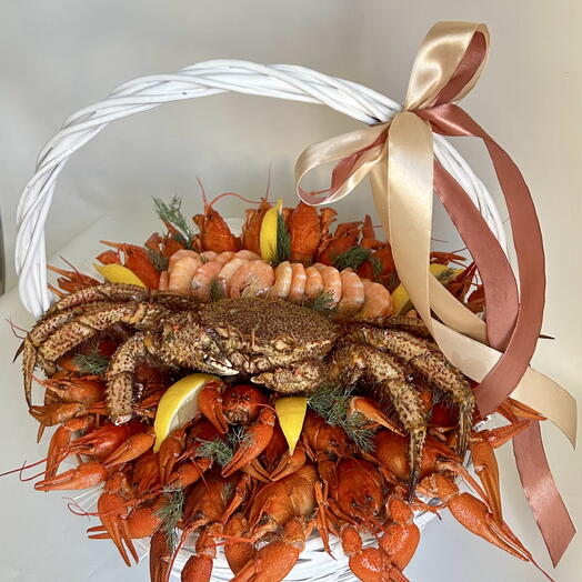 Корзина с морепродуктами