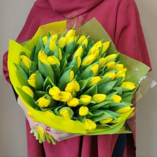 Букет из 51 тюльпана