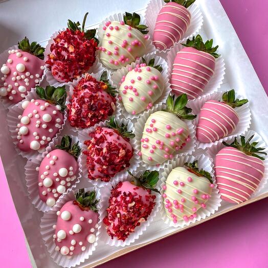 Chocolate Covered Strawberry Set