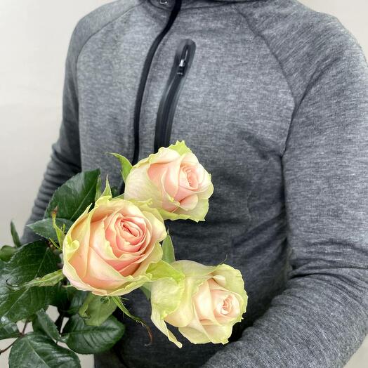 Ramo de rosas de melocotón