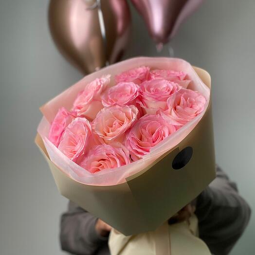 Букет из розовых роз