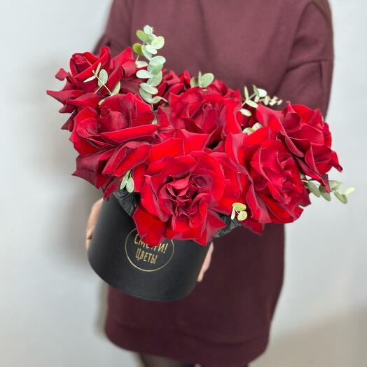 Caja de rosas rojas