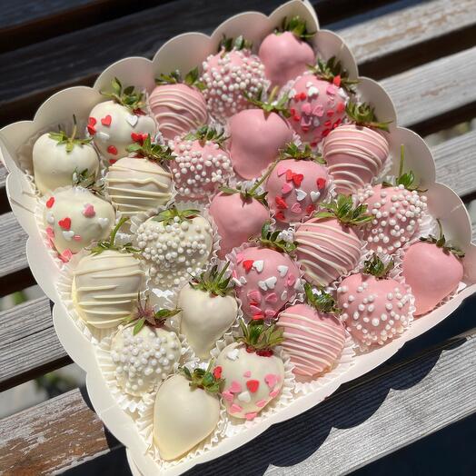 Клубника в  шоколаде "Облачко" (25-30 шт)