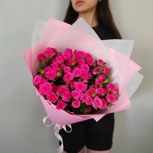 Букет из малиновых кустовых роз💝