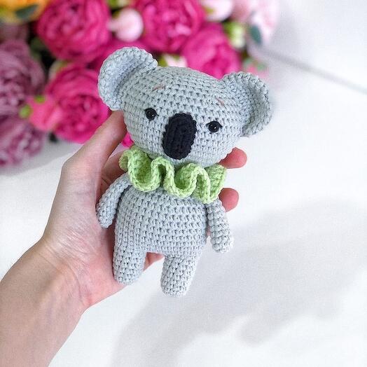 Вязаная игрушка Коала. Мини игрушка для малыша. Вязаная коала ручной работы