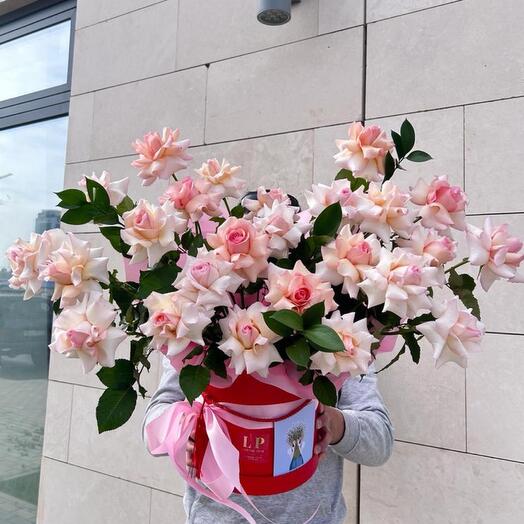 Цветы в коробке