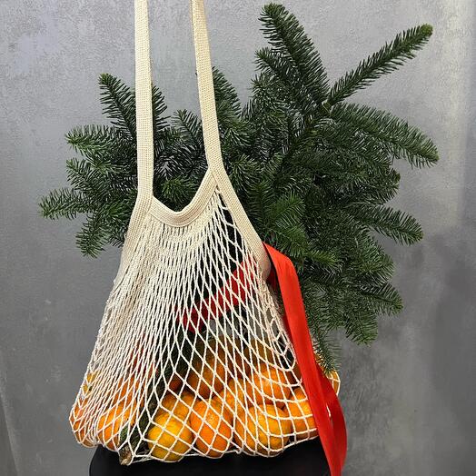 Нобилис ветка с мандаринами в авоське