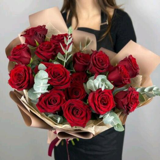 Bouquet of Red Roses
