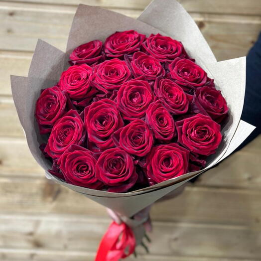 Red roses red Naomi 19pcs