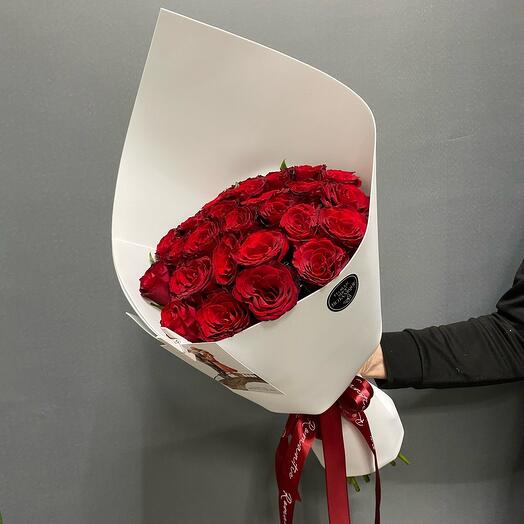 Букет из 25 красных роз