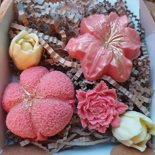 Набор шоколадных цветов