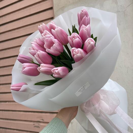 Тюльпан розовый 19 шт