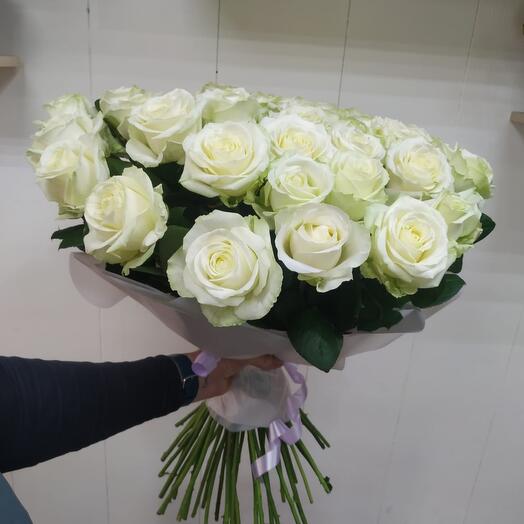 Букет из белых роз