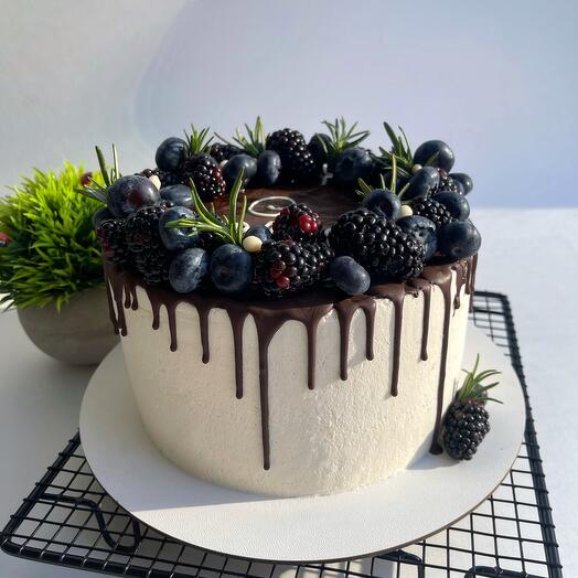 Торт Черный лес с вишней