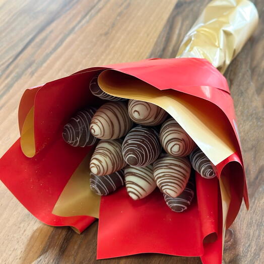 Bouquet of strawberries in chocolate 13pcs /Bouquet of strawberries in chocolate