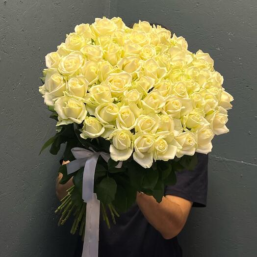 Ramo de 51 rosas blancas